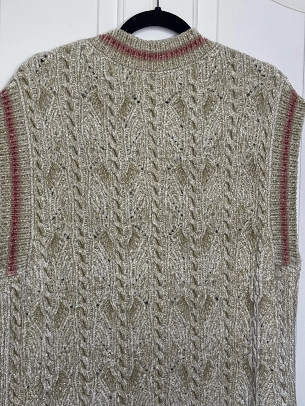 CHANEL 22FW Beige Cable Knit Vest with Pink Accent size French 40